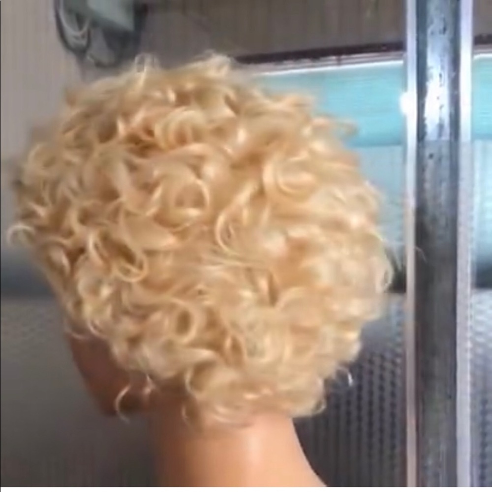 Monroe pixie wig - Picture 3 of 4